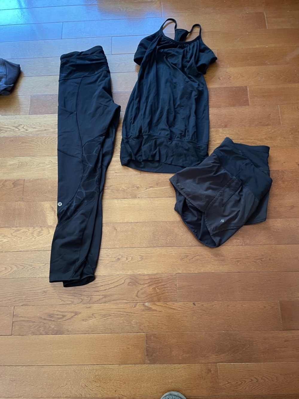 lululemon  Flash. Bundle $105 (4)